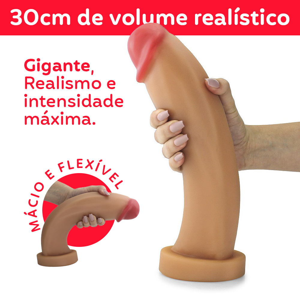 P�nis Gigante e Grosso Banana - Dildo em PVC Flex�vel 30 x 6,9cm Bege em compara��o com uma m�o humana para demonstrar o tamanho real