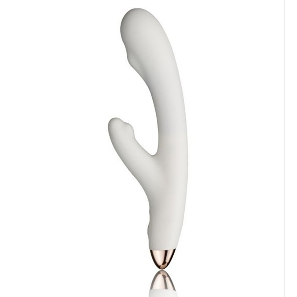 Vibrador Duplo em Silicone Recarreg�vel 8 Modos de Vibra��o Controle por App Branco - Vista frontal do vibrador ergon�mico branco com base em ouro ros�