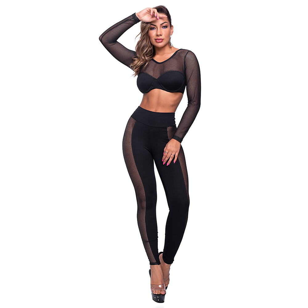Conjunto Sensual Sexy Preto - Modelo em pose frontal destacando os detalhes em tela