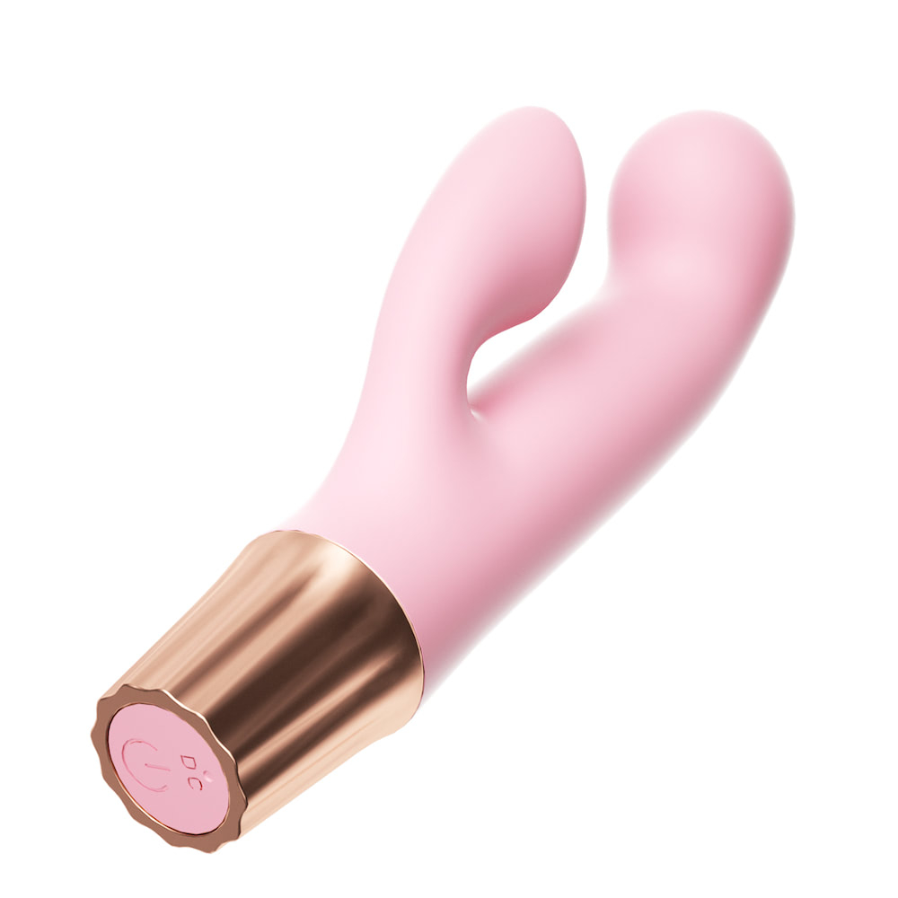 Vibrador Duplo Recarreg�vel em Silicone com 10 Vibra��es Mini Happy Rosa - Vista frontal angular do vibrador, mostrando o design ergon�mico, a ponta curvada e o estimulador menor para o clit�ris, com �nfase na textura do silicone e base met�lica.