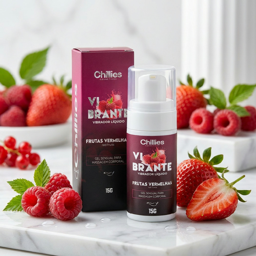 Gel vibrador l�quido beij�vel sabor frutas vermelhas da Chillies, embalagem e frasco, com frutas vermelhas ao fundo