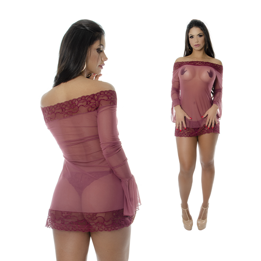 Camisola curta em tule e renda Vinho com calcinha string, vista lateral da modelo exibindo a fluidez da manga flare